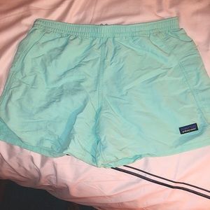 NWOT Teal Patagonia shorts